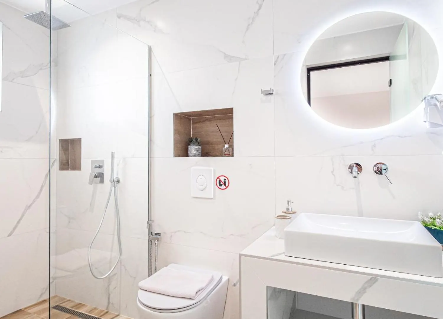 Penzion Ion Rooms Himarë Albánie